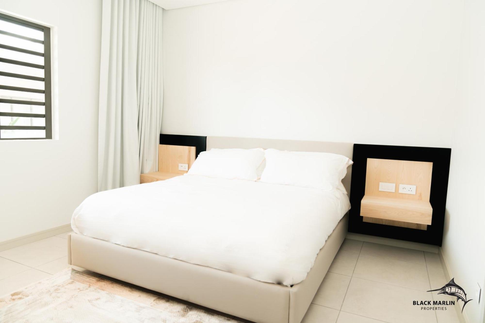 Black Marlin Apartments Pereybere Beach Bagian luar foto